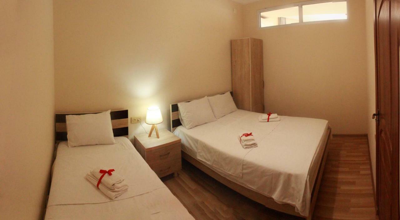 Hotel Tao 巴统 外观 照片