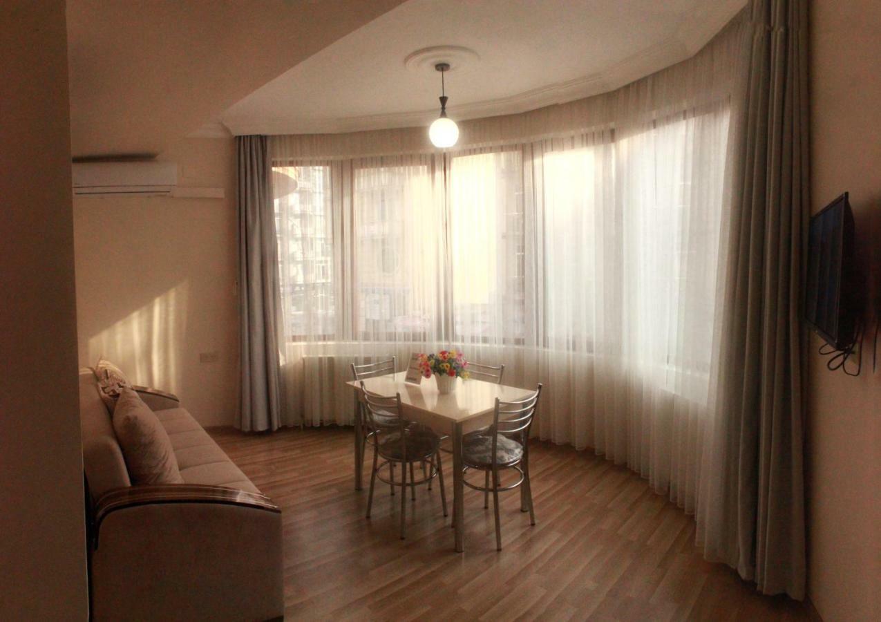 Hotel Tao 巴统 外观 照片
